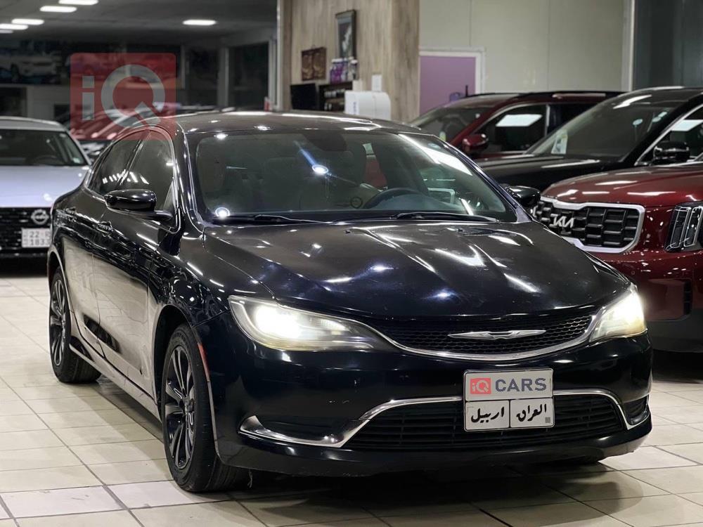 کرایسلەر 200